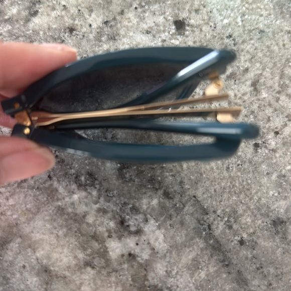 Tory Burch Foldable Sunglasses - Picture 5 of 6